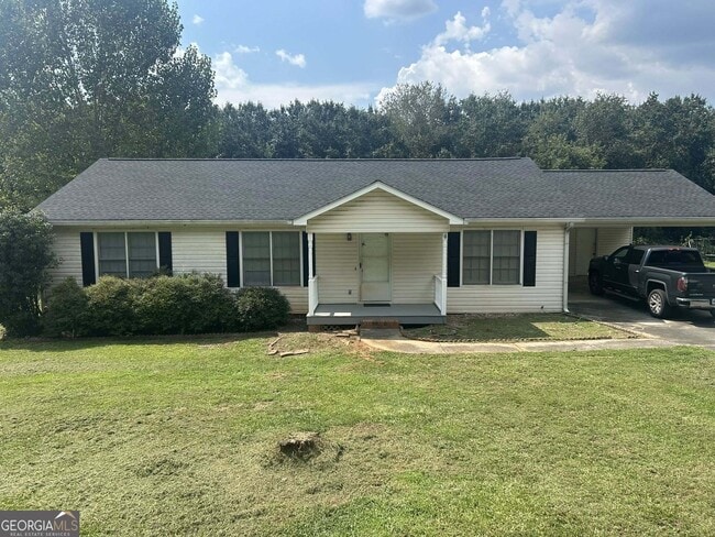 property at 13 Edgefield Dr