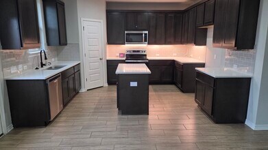 232 Syrah Ct in Leander, TX - Foto de edificio - Building Photo