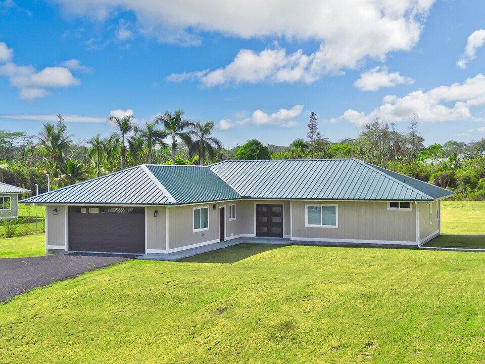 15-1628 15th Ave in Hawaiian Paradise Park, HI - Building Photo
