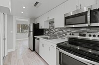 Harbor Beach House Apartments in Fort Lauderdale, FL - Building Photo - Building Photo