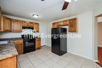 3454 Robinet Dr in Cincinnati, OH - Building Photo - Building Photo