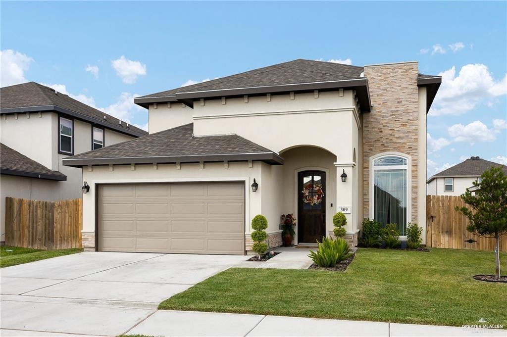 18 Central Park St in Edinburg, TX - Building Photo