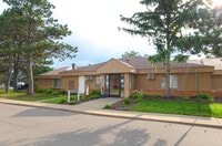 Shelby Oaks & Fox Lane Apartments photo'