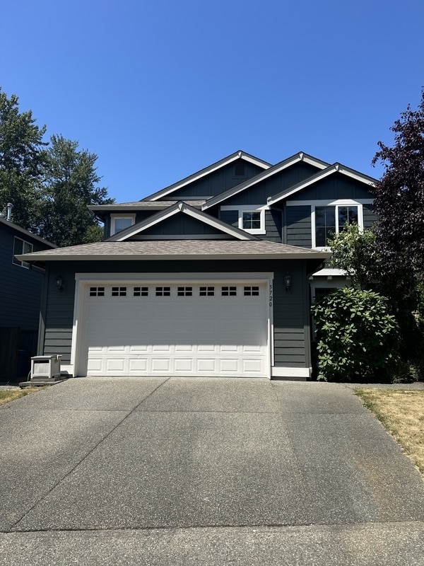 property at 5720 NE 1st Pl