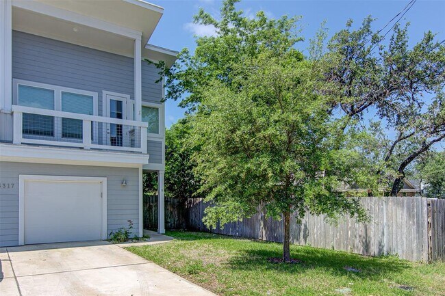 3317 Blumie St in Austin, TX - Building Photo - Building Photo