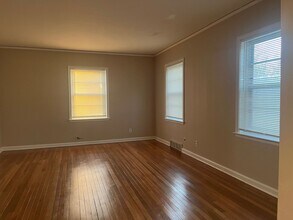 1709 SW High Ave in Topeka, KS - Building Photo - Building Photo