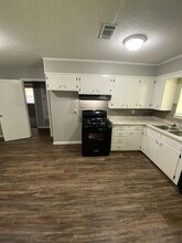 3101 Kay Don Rd in Pine Bluff, AR - Building Photo - Building Photo