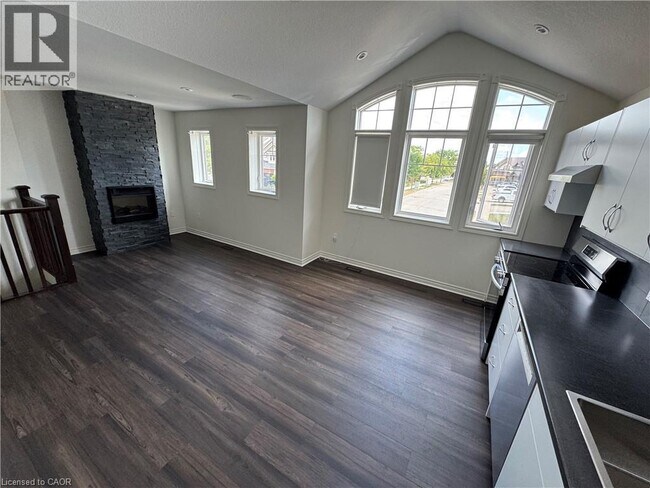 15 Helena Feasby St in Kitchener, ON - Building Photo - Building Photo