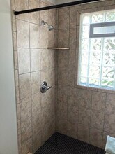 128 Muir Rd, Unit #A in Grosse Pointe Farms, MI - Foto de edificio - Building Photo