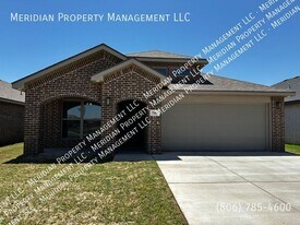 7105 14th St in Lubbock, TX - Building Photo