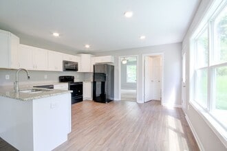 923 Woody Hills Dr in Clarksville, TN - Building Photo - Building Photo