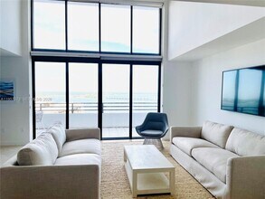 151 SE 15th Rd in Miami, FL - Building Photo - Building Photo