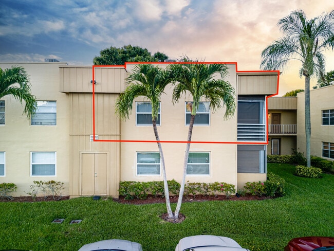 509 Capri K in Delray Beach, FL - Building Photo - Building Photo