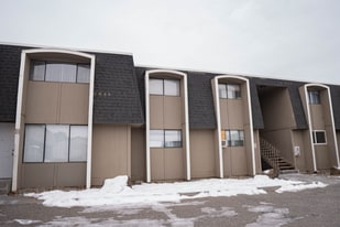 627 N Tweedt St in Kennewick, WA - Building Photo