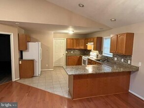 30768 Oak Crest Dr in Lewes, DE - Building Photo - Building Photo