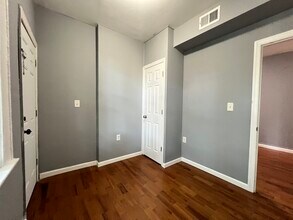 300 Lyons Ave, Unit 2 in Newark, NJ - Building Photo - Building Photo
