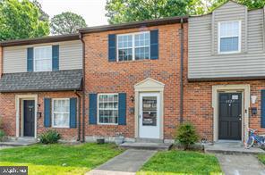 property at 1525 Stowmarket Ct