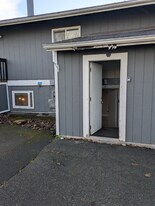 1605 Sanya Cir in Anchorage, AK - Building Photo