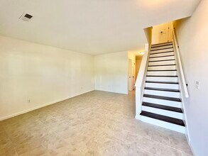 272 Fleming Rd, Unit C in Charleston, SC - Building Photo - Building Photo