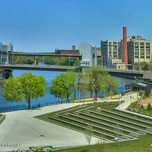 275 River St in Troy, NY - Building Photo - Building Photo