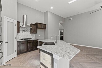 936 Keenland Ave in El Paso, TX - Building Photo - Building Photo