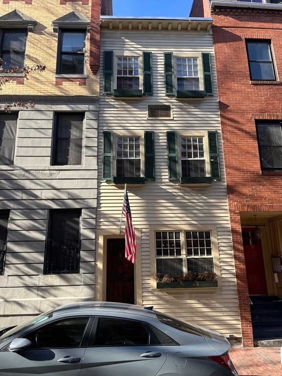 property at 15 S Russell St