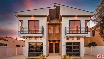 1637 S Sherbourne Dr in Los Angeles, CA - Building Photo