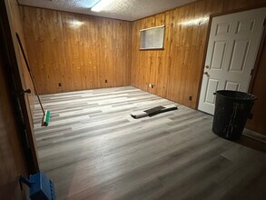 125 W Monroe St in Kountze, TX - Building Photo - Building Photo