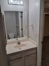 121 Oak Dr, Unit B in Dickson, TN - Building Photo - Building Photo