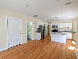 2 Sacramento Pl, Unit #3 in Cambridge, MA - Building Photo
