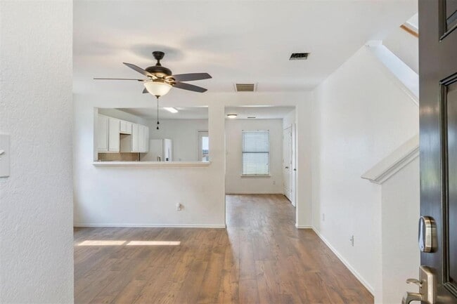 3519 Avalon Castle Dr