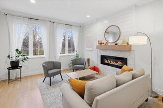 5240 W Winnemac Ave in Chicago, IL - Building Photo - Building Photo