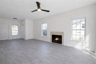 2259 Sisk St NW in Atlanta, GA - Building Photo - Building Photo