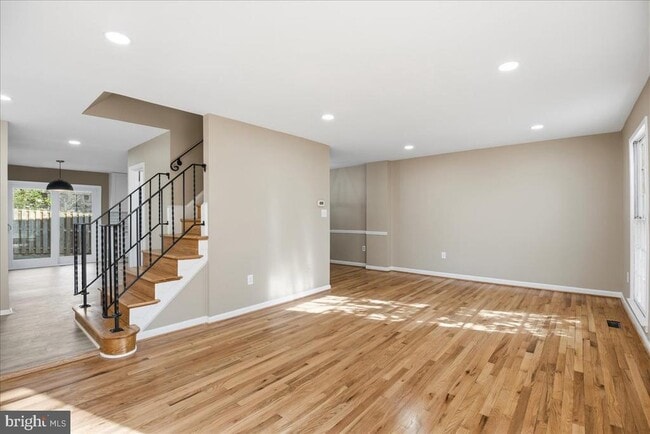 1501 Chatham Colony Ct in Reston, VA - Building Photo - Building Photo