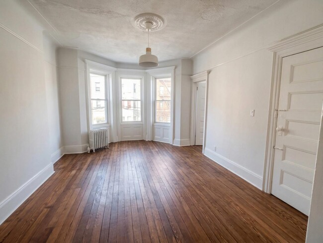 property at 27 48th St