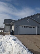 116 Jennifer Ln in West Salem, WI - Building Photo