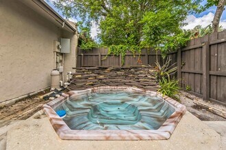 2924 NW 69th Ct in Fort Lauderdale, FL - Building Photo - Building Photo