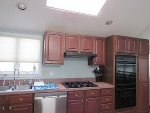 9 Saltworks Ln in Bourne, MA - Building Photo - Building Photo