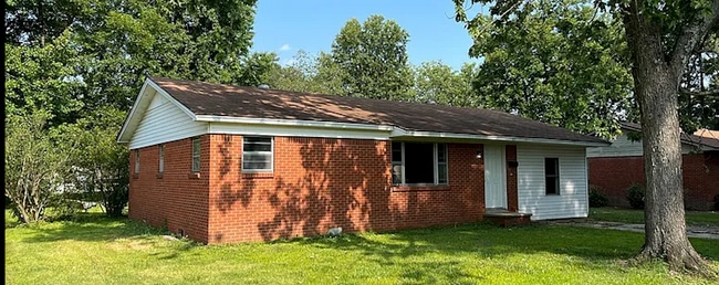 521 S Clayton St in Rector, AR - Building Photo - Building Photo