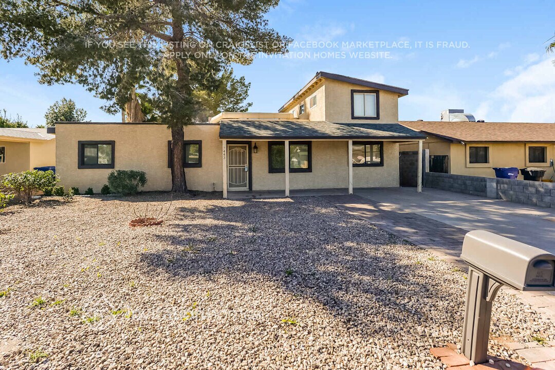 7443 E Crescent Cir in Mesa, AZ - Building Photo
