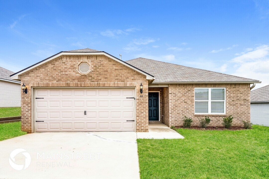 461 Woodland Trl in Pell City, AL - Building Photo