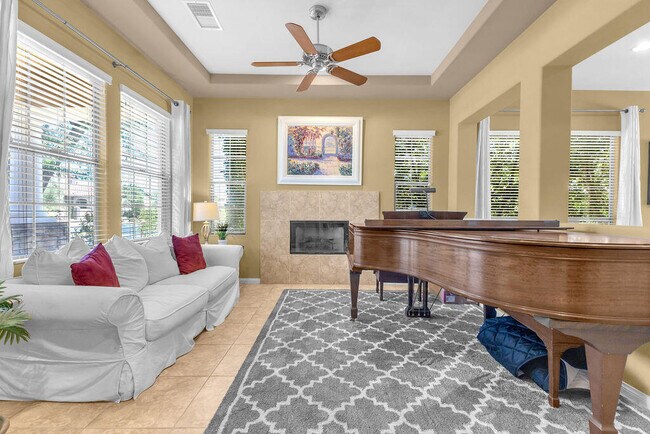 320 Via Napoli in Cathedral City, CA - Building Photo - Building Photo