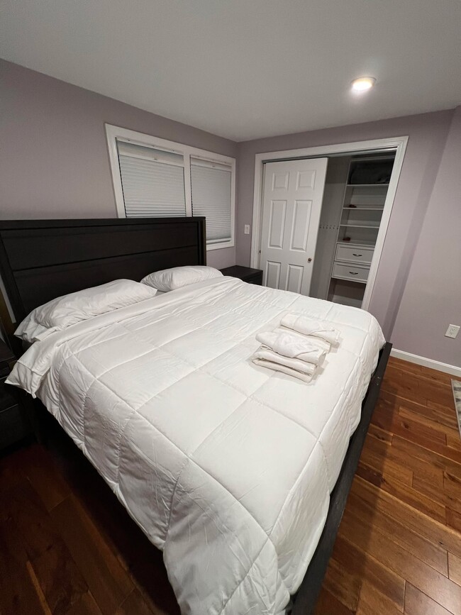 35 Glen Cir in Waltham, MA - Building Photo - Building Photo