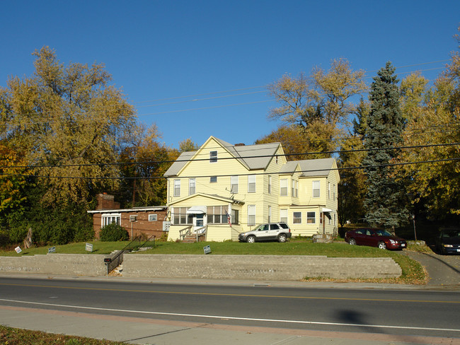 715 Hoosick St in Troy, NY - Building Photo - Building Photo