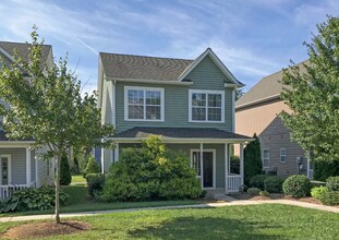 1707 Aden Ln in Blacksburg, VA - Foto de edificio - Building Photo