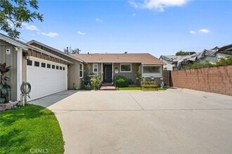 8745 Valjean Ave in Los Angeles, CA - Building Photo - Building Photo