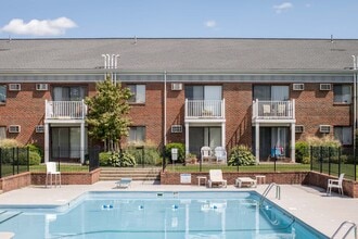 Princeton Green Apartments in Marlborough, MA - Foto de edificio - Building Photo