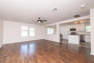 283 Cordero Dr in San Marcos, TX - Building Photo - Building Photo