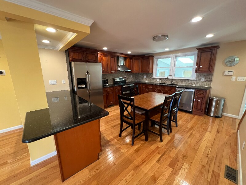 643 47th St in Baltimore, MD - Foto de edificio