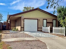 747 Brook St NE in Largo, FL - Building Photo